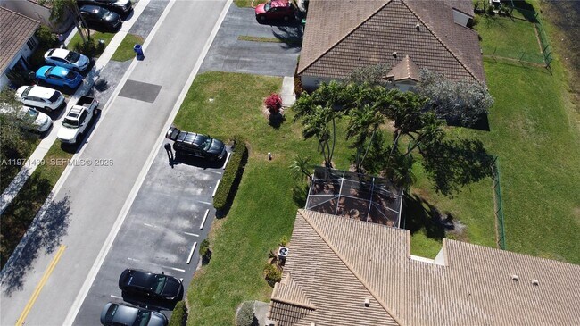 Building Photo - 11688 SW 17th Ct