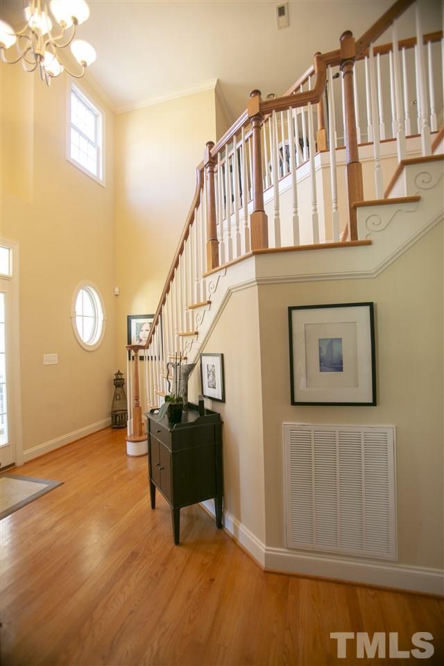 Building Photo - 191 Bridle Path