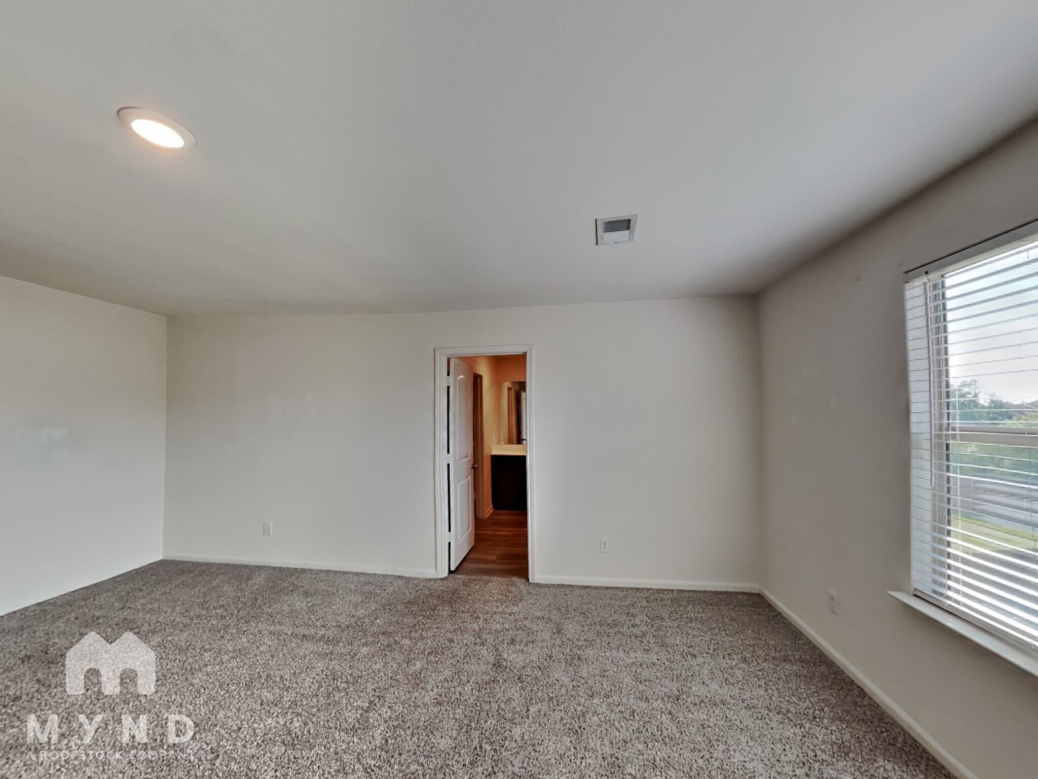 Building Photo - 732 Keeneland Dr