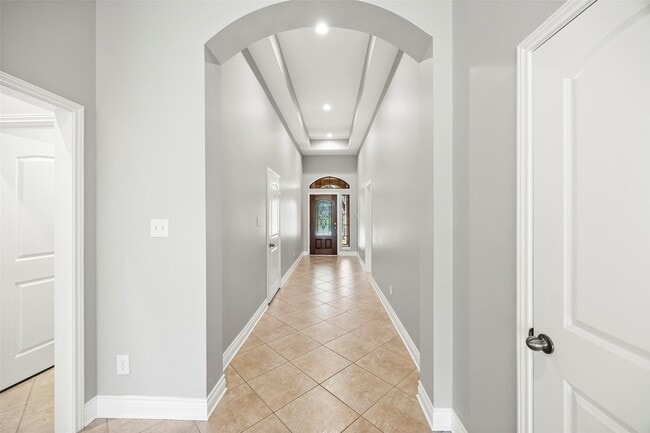 Building Photo - 31815 Forest Oak Ln