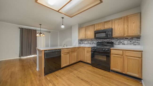Building Photo - Stetson Hills Charmer with 2 Car Garage