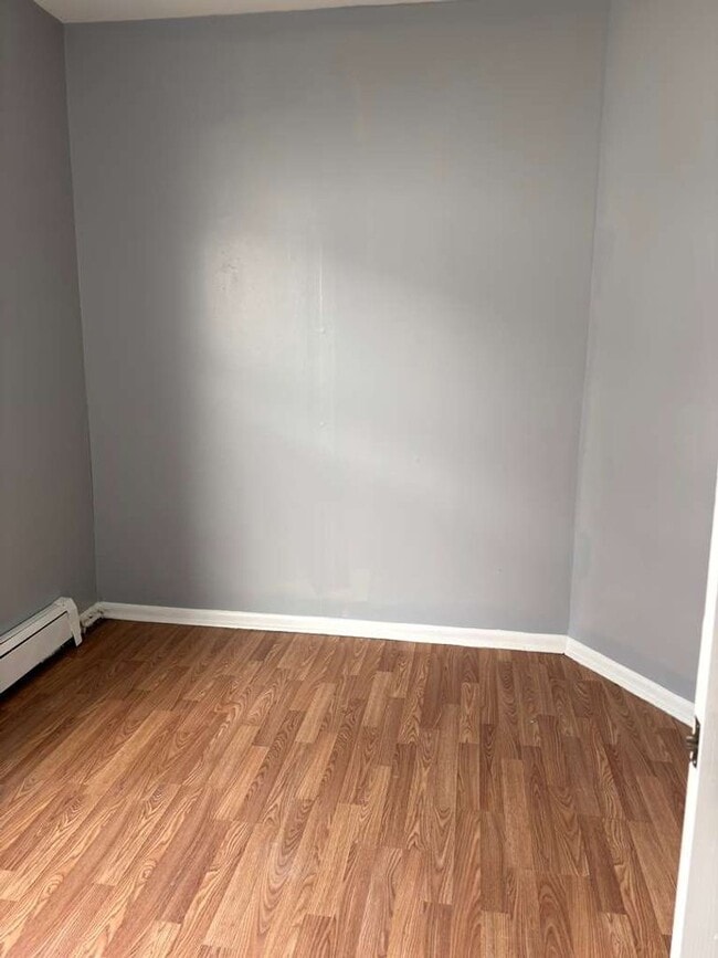 Building Photo - 46 Wayne Ave