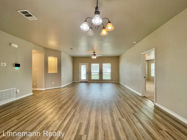 Building Photo - 4 br, 2 bath House - 3512 Moline Circle