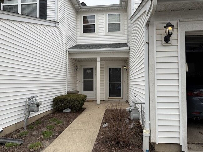 Building Photo - 1225 Brookdale Dr