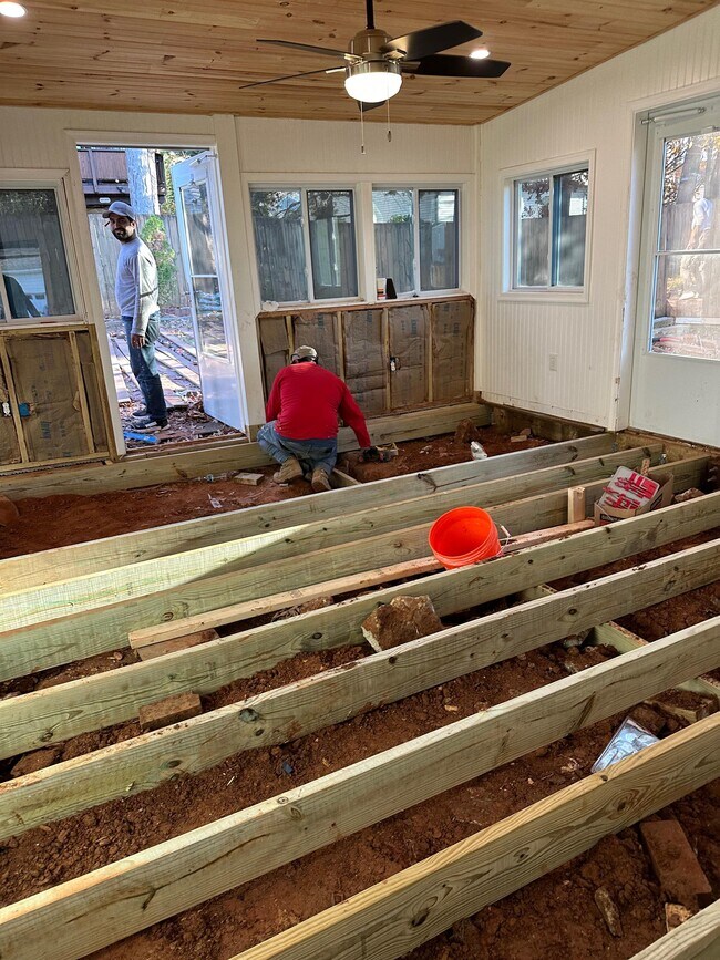 Building Photo - 9529 Harvest Pl