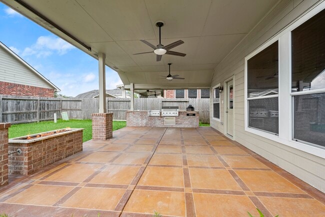 Building Photo - 19830 Broadhead Manor Dr