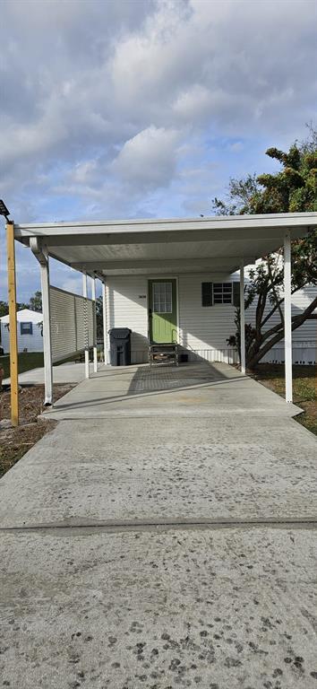 Building Photo - 3636 LAZY LAKE Dr S