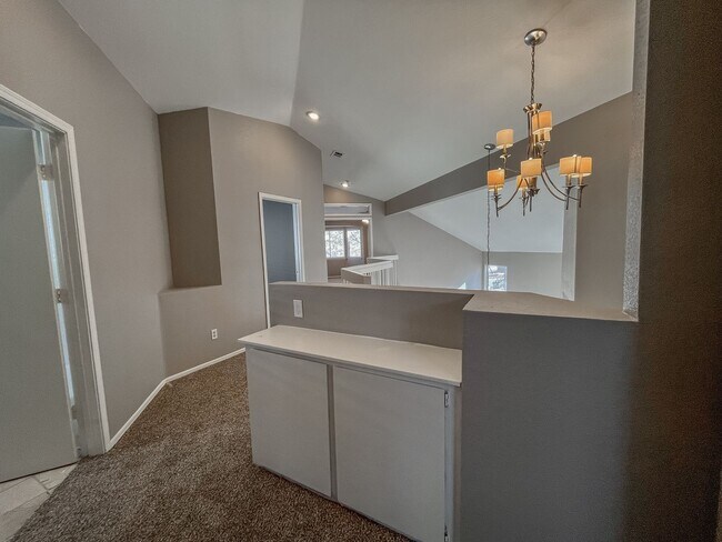 Building Photo - Spacious 4-Bedroom Home in Prime Green Val...