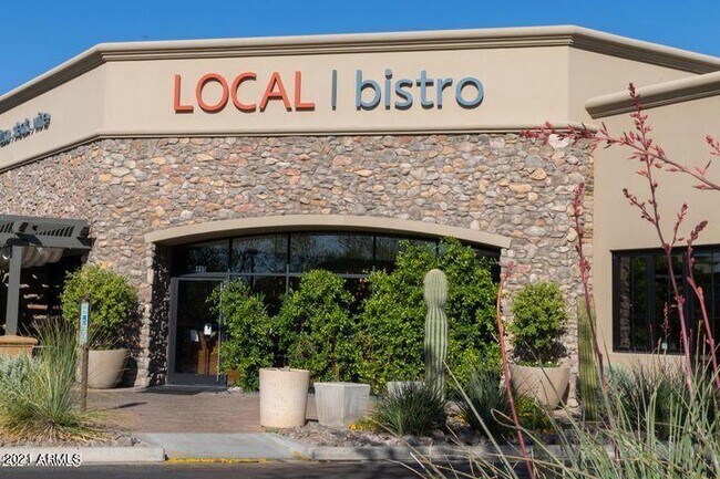 Building Photo - 20802 N Grayhawk Dr