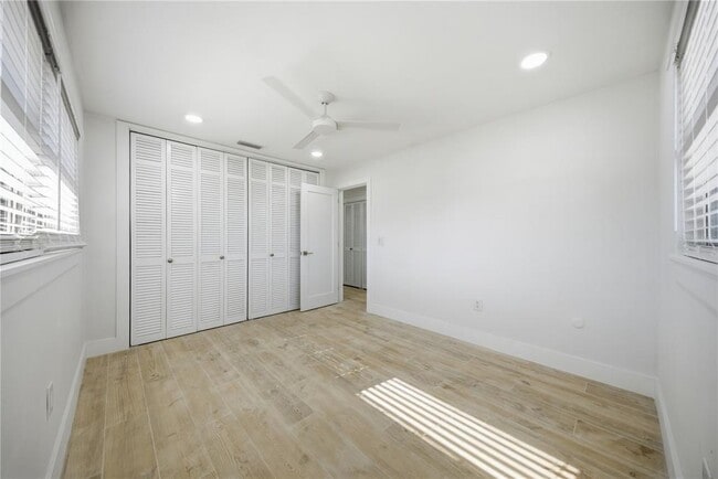 Building Photo - 1301 62nd Terrace S