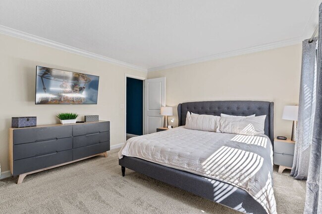 Building Photo - 1216 Challenge Dr