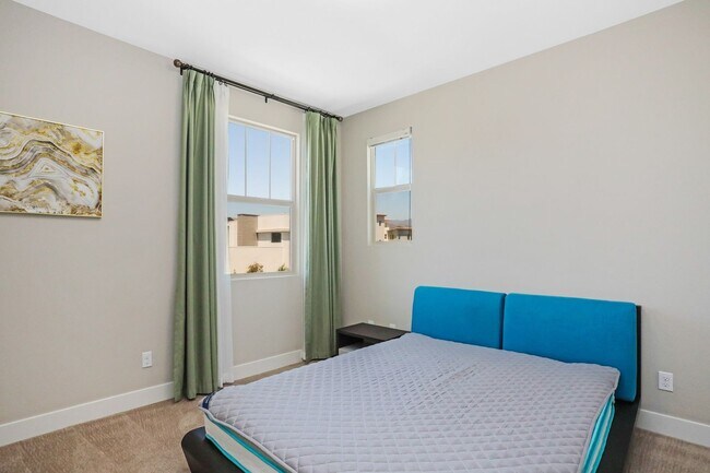 Building Photo - Elegant and Modern Living in Adagio in Cad...