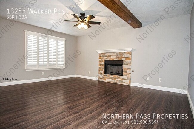 Building Photo - A Beautiful 3-BDR, 2-BR 2 Story Home!