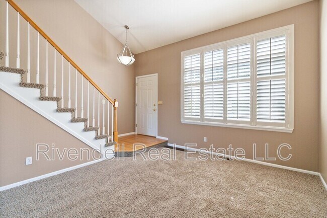 Building Photo - 1529 Spring Water Way