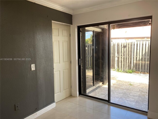 Building Photo - 4841 SW 152nd Ct