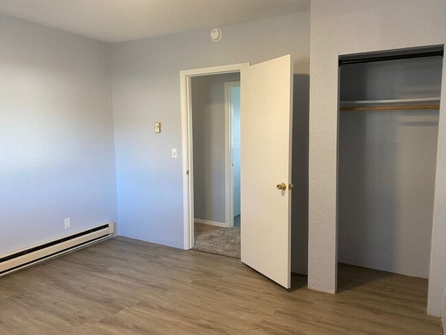 Building Photo - 4bd/1.75ba Carnation House