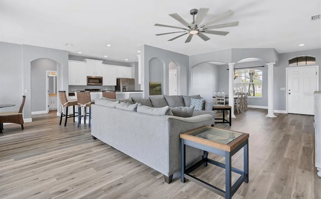 Building Photo - 2760 Suncoast Lakes Blvd