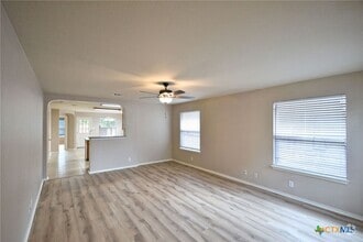 Building Photo - 2489 Medina Dr