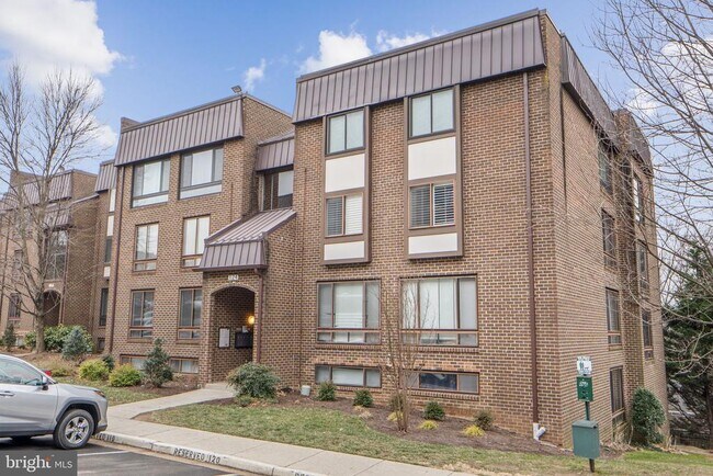 Building Photo - 124 Roberts Ln