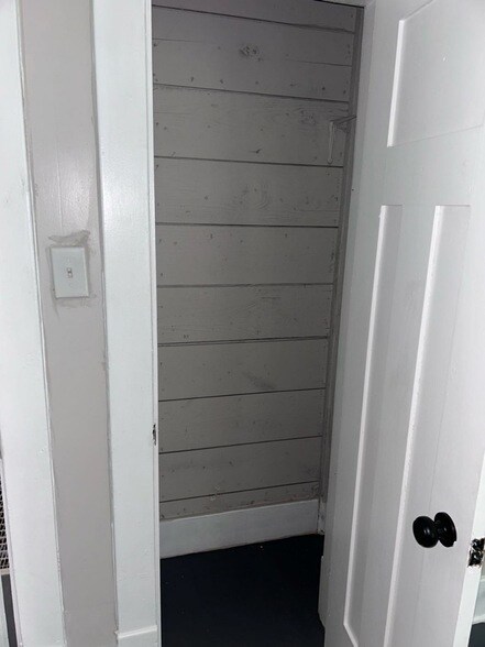 Building Photo - 1925 11th St