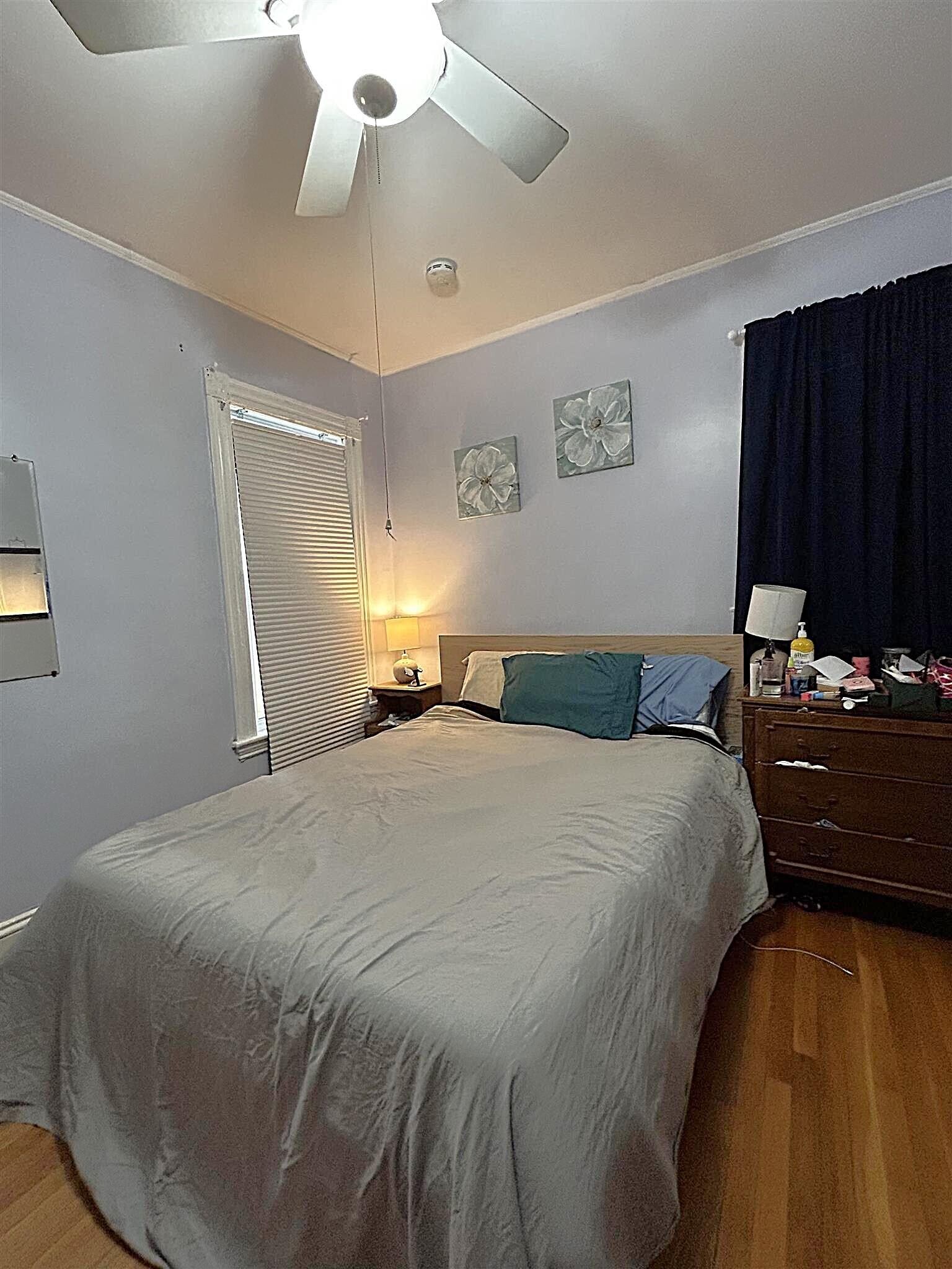 Building Photo - 578 Main St