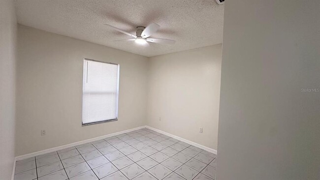 Building Photo - 11855 Cranbourne Dr