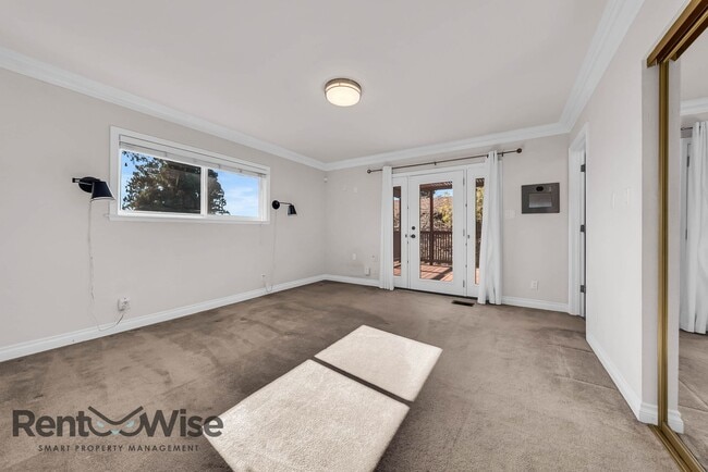 Building Photo - 1951 Heath Dr