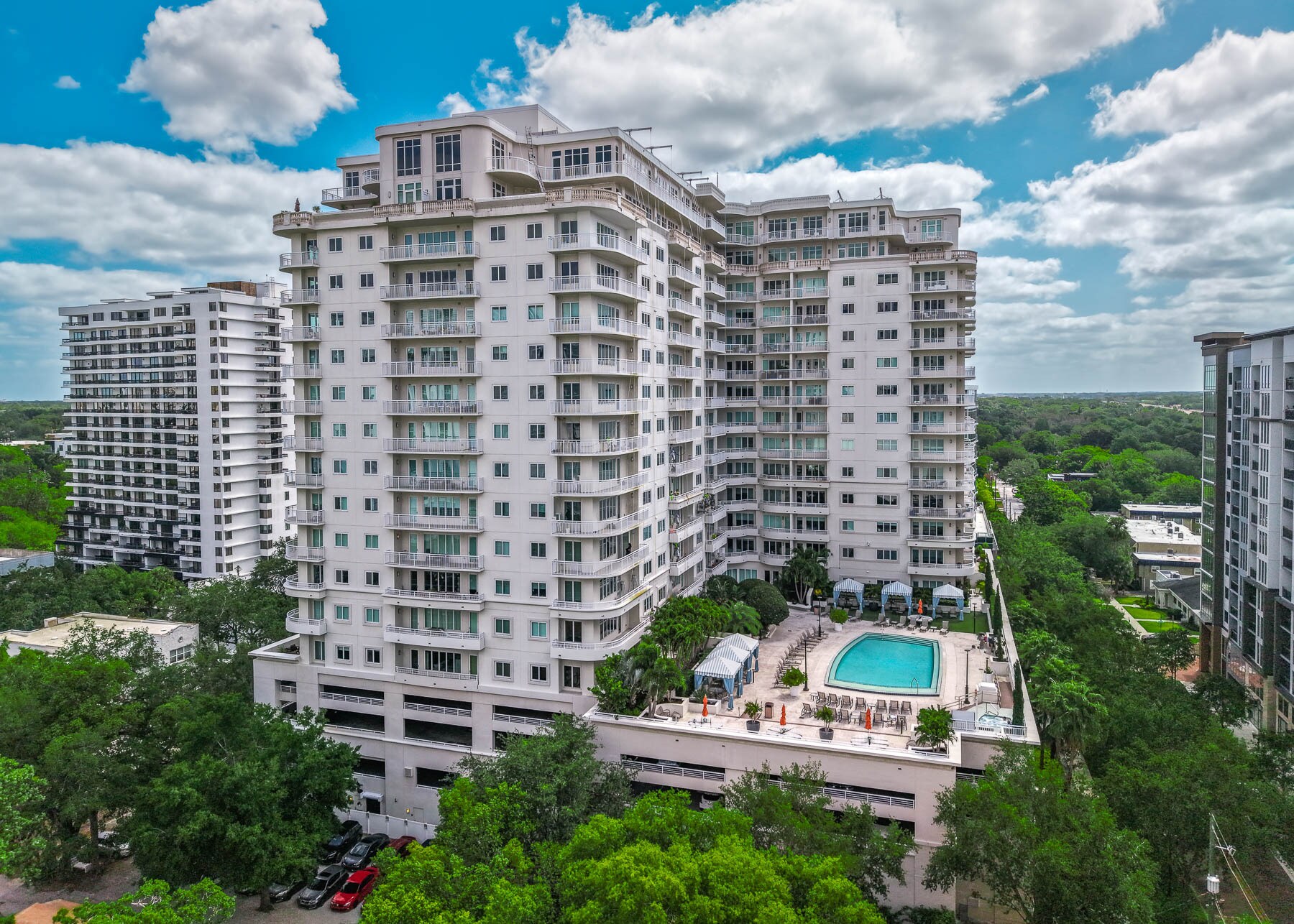 Building Photo - 100 S Eola Dr