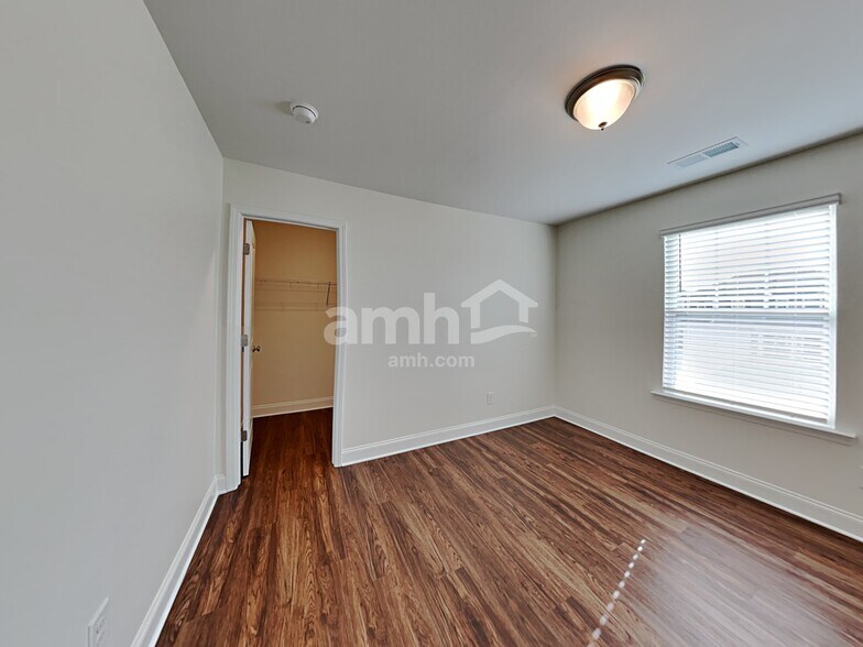 Building Photo - 110 Keyser Dr