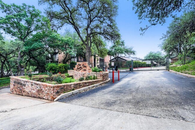 Building Photo - 1741 Spyglass Dr