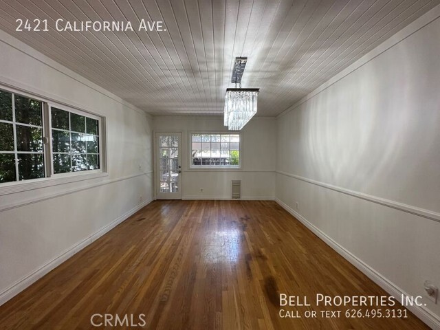 Building Photo - 2421 California Ave