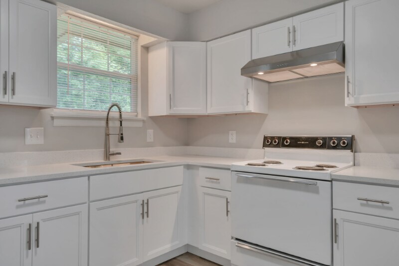 Building Photo - 100 Old Trail Ct