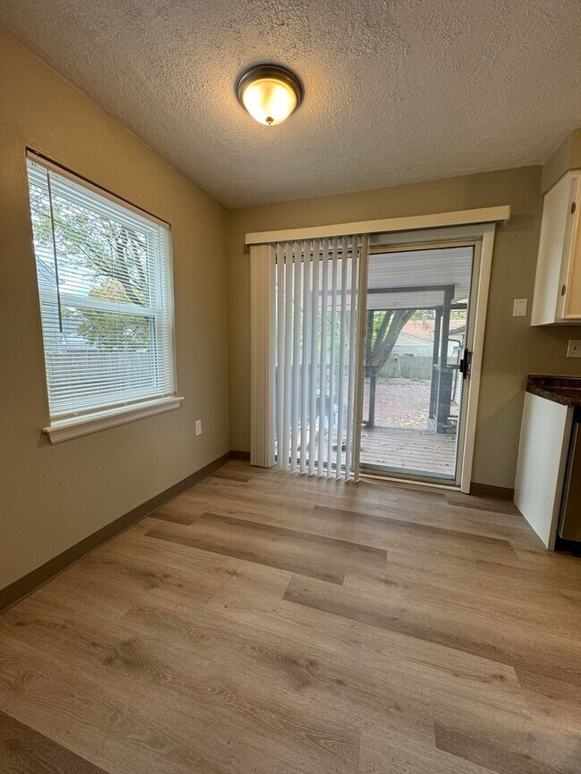 Building Photo - 3175 Karl Rd