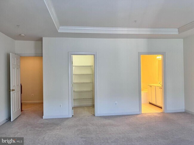 Building Photo - 5605 Harrington Falls Ln