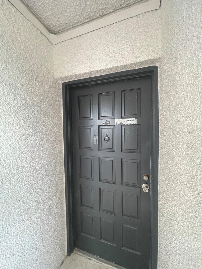 Building Photo - 3301 Spanish Moss Terrace