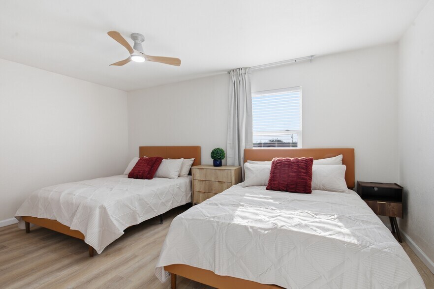 Building Photo - 4705 Shadylane Dr