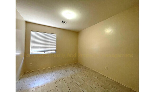 Building Photo - 10844 S Lake Gambusi Dr