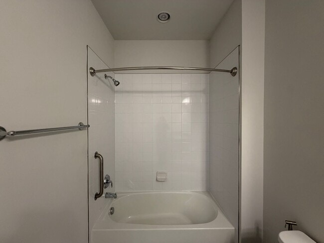 Building Photo - 1788 Flora Ln