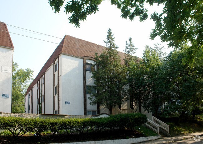 42-50 W Oakland Ave - 42-50 Oakland Avenue Apartments