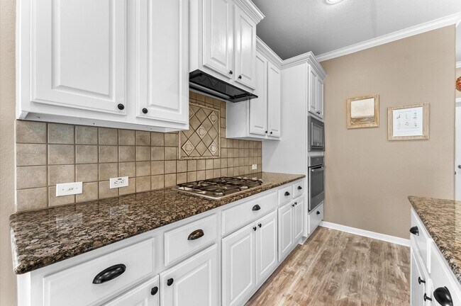 Building Photo - 1615 Noble Pointe Dr