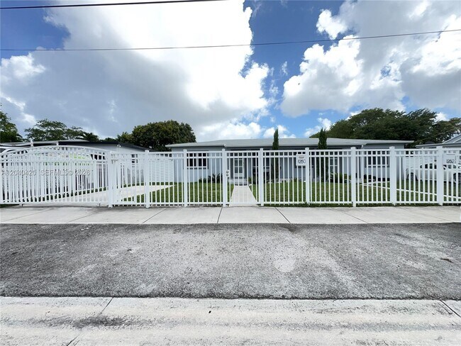 Building Photo - 1250 NW 57th St