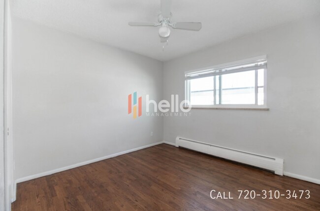 Building Photo - 1430 N Moline St
