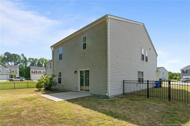 Building Photo - 205 Abercorn Wy