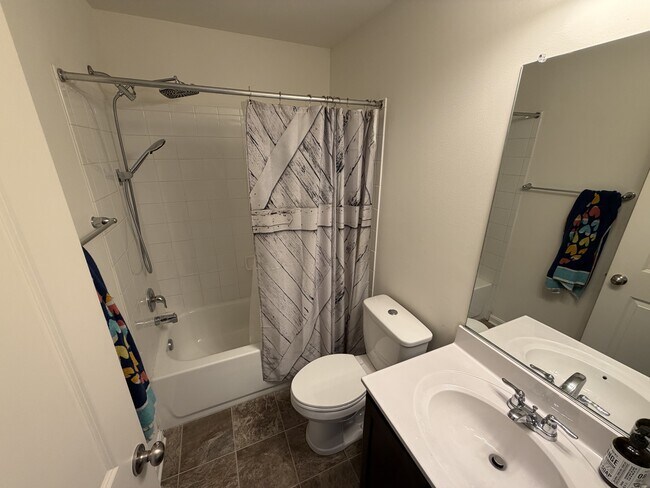 Building Photo - 287 Paradise View Dr