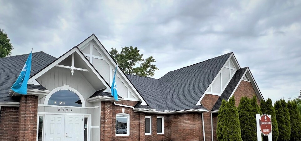 Building Photo - 402 Hunt Club Dr