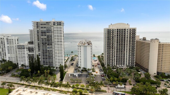 Building Photo - 4250 Galt Ocean Dr