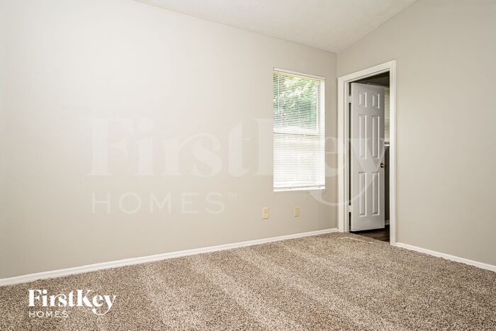 Building Photo - 2164 Glenwood Downs Dr