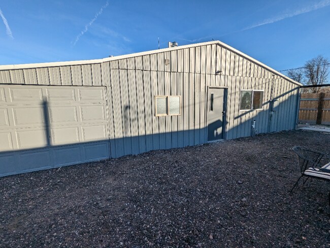 Building Photo - 540 Collins Ave