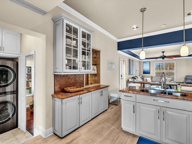 Building Photo - 436 38th St