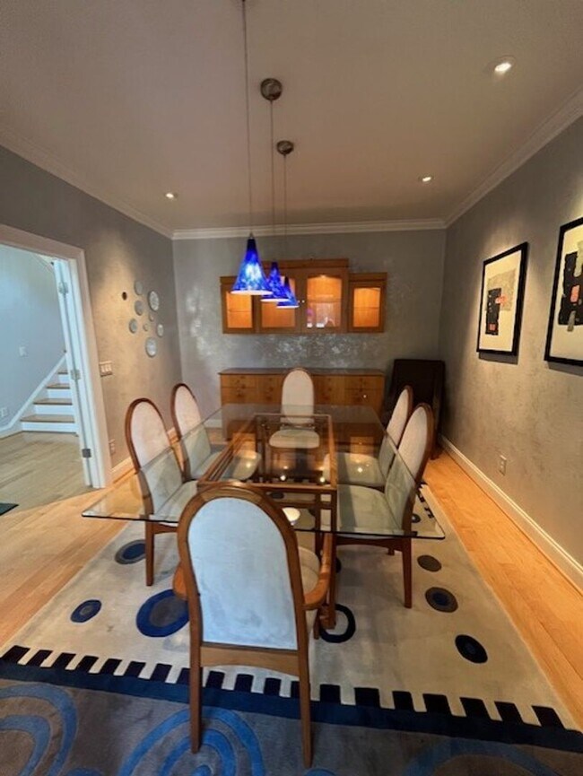 Building Photo - Welcome to Elegant Living in the Charming ...